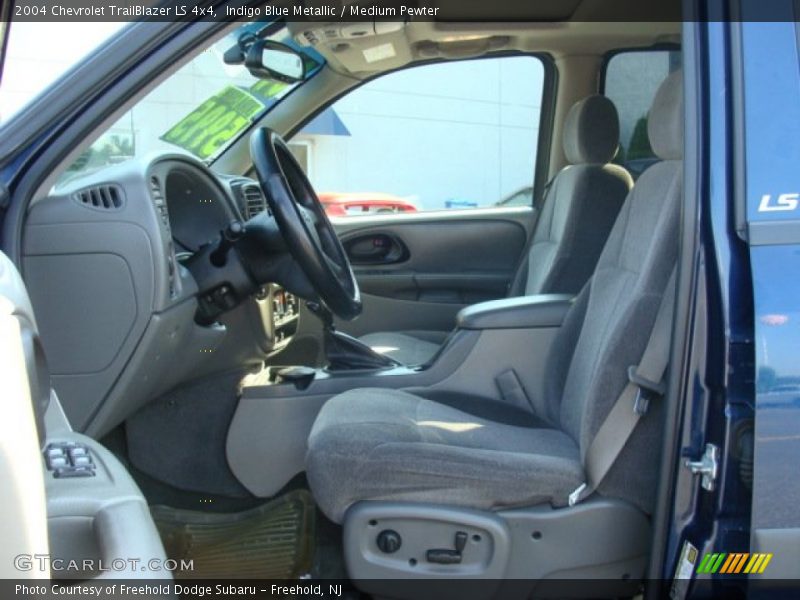 Indigo Blue Metallic / Medium Pewter 2004 Chevrolet TrailBlazer LS 4x4