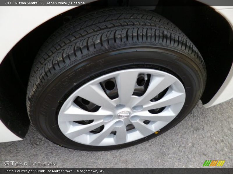Aspen White / Charcoal 2013 Nissan Sentra SV