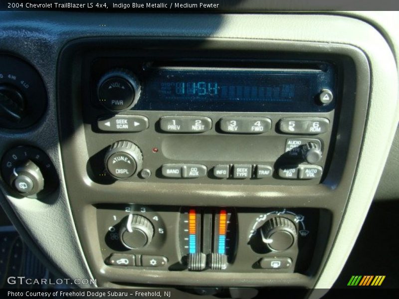 Indigo Blue Metallic / Medium Pewter 2004 Chevrolet TrailBlazer LS 4x4