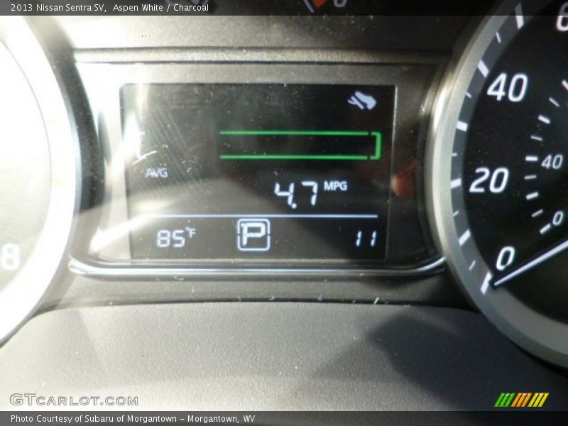 Aspen White / Charcoal 2013 Nissan Sentra SV