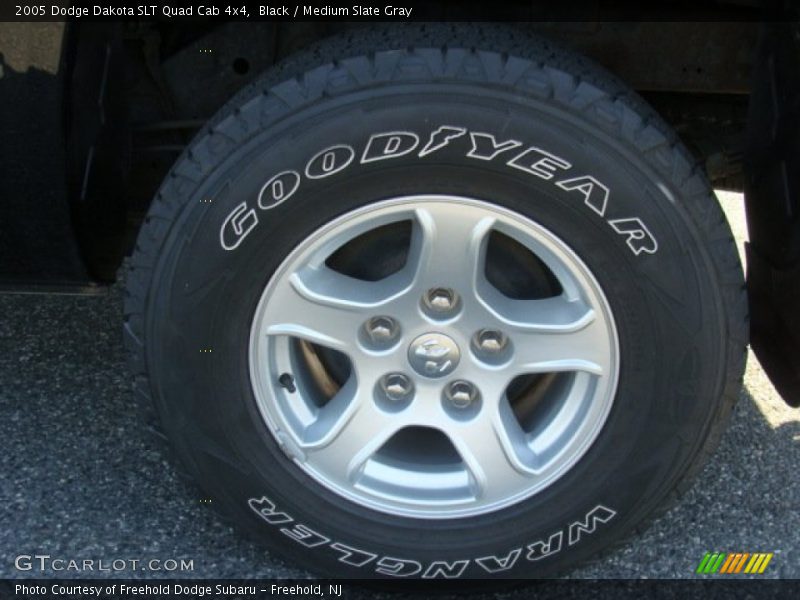 Black / Medium Slate Gray 2005 Dodge Dakota SLT Quad Cab 4x4