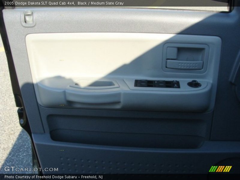 Black / Medium Slate Gray 2005 Dodge Dakota SLT Quad Cab 4x4