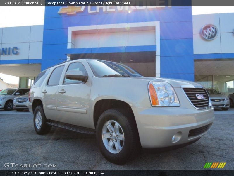 Champagne Silver Metallic / Cocoa/Light Cashmere 2013 GMC Yukon SLE