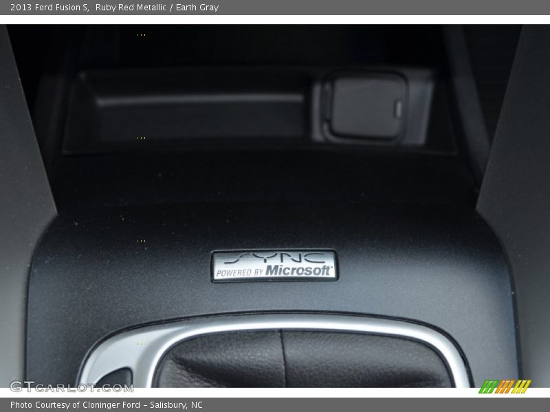 Ruby Red Metallic / Earth Gray 2013 Ford Fusion S