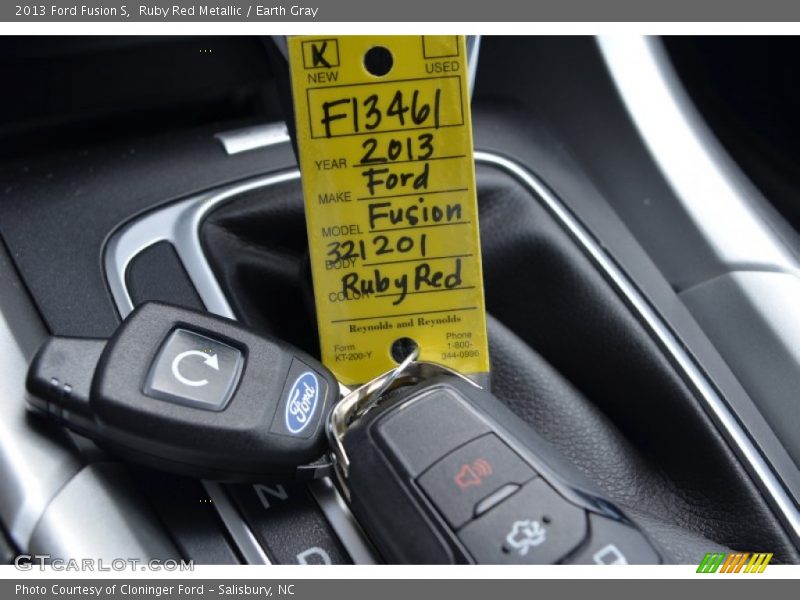 Ruby Red Metallic / Earth Gray 2013 Ford Fusion S