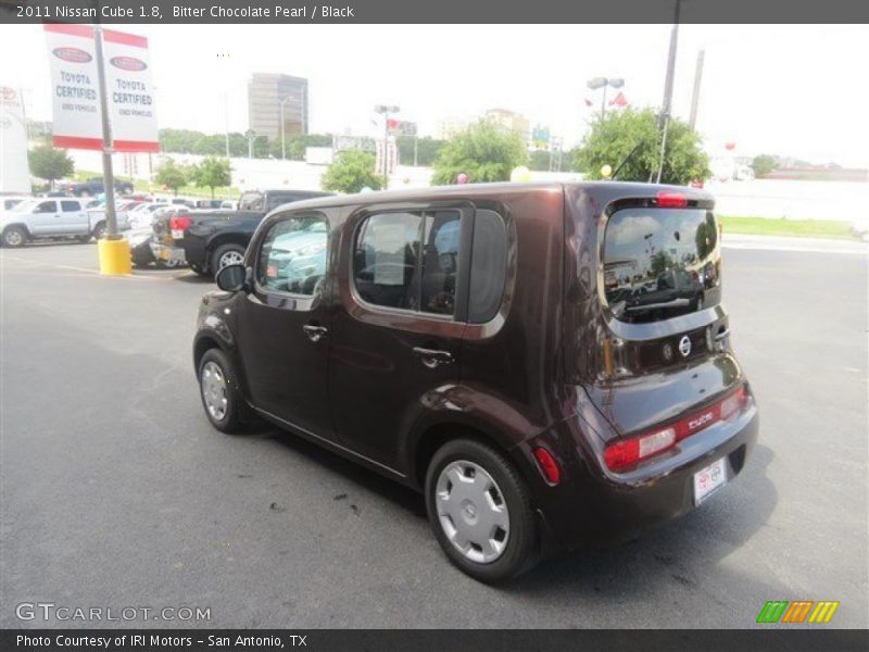 Bitter Chocolate Pearl / Black 2011 Nissan Cube 1.8