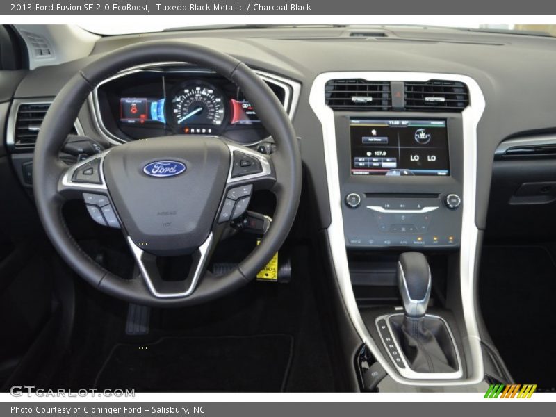Tuxedo Black Metallic / Charcoal Black 2013 Ford Fusion SE 2.0 EcoBoost