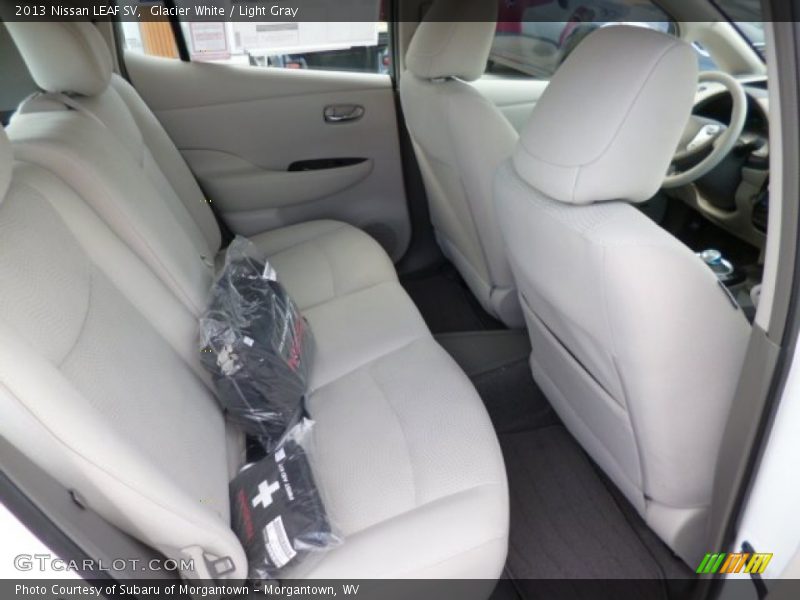 Glacier White / Light Gray 2013 Nissan LEAF SV