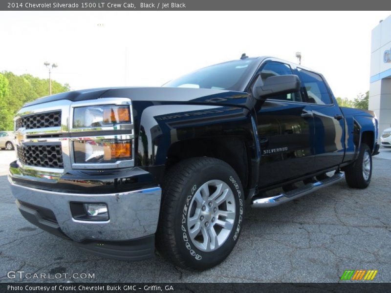 Front 3/4 View of 2014 Silverado 1500 LT Crew Cab