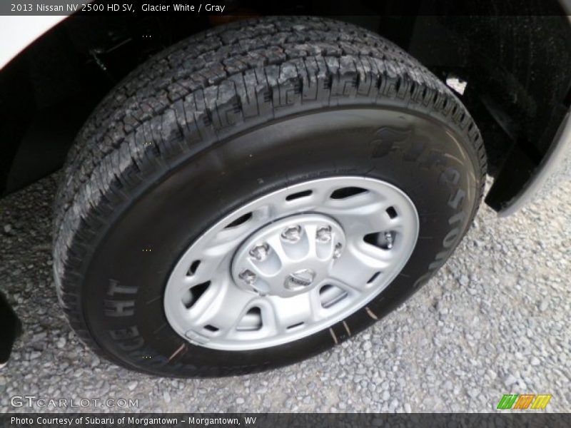 Glacier White / Gray 2013 Nissan NV 2500 HD SV
