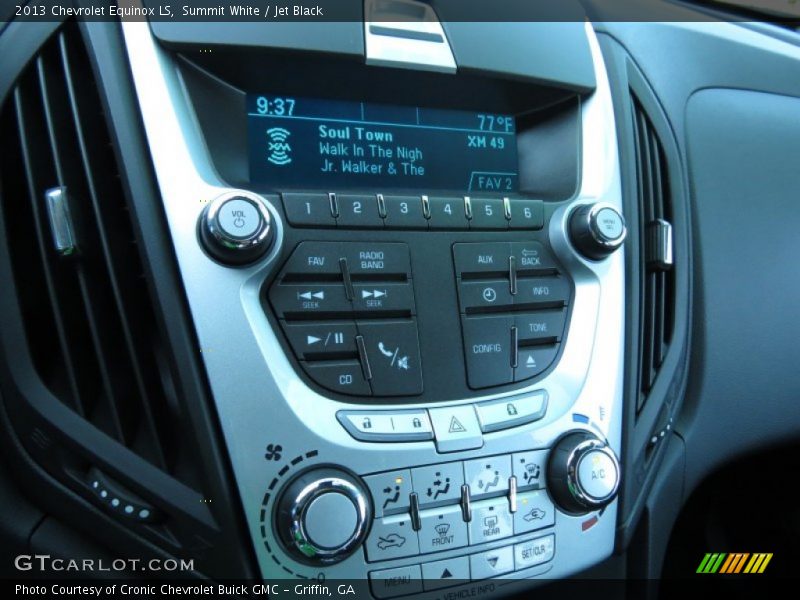 Summit White / Jet Black 2013 Chevrolet Equinox LS