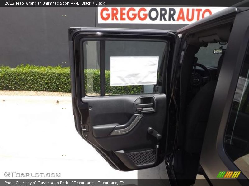 Black / Black 2013 Jeep Wrangler Unlimited Sport 4x4