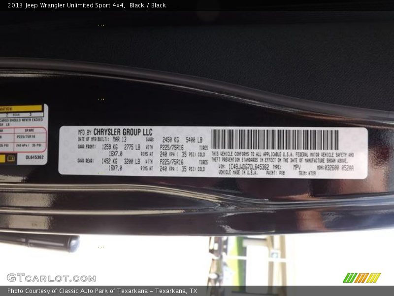 Black / Black 2013 Jeep Wrangler Unlimited Sport 4x4