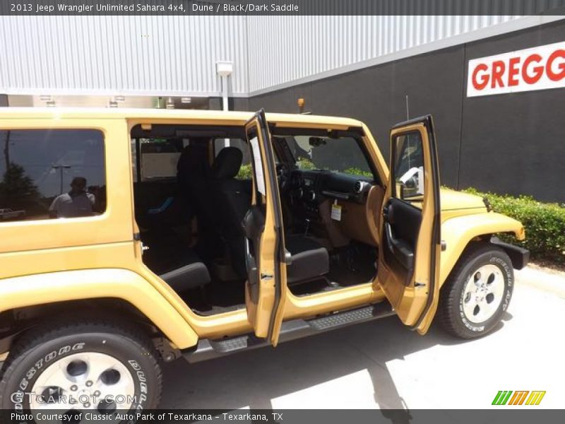 Dune / Black/Dark Saddle 2013 Jeep Wrangler Unlimited Sahara 4x4