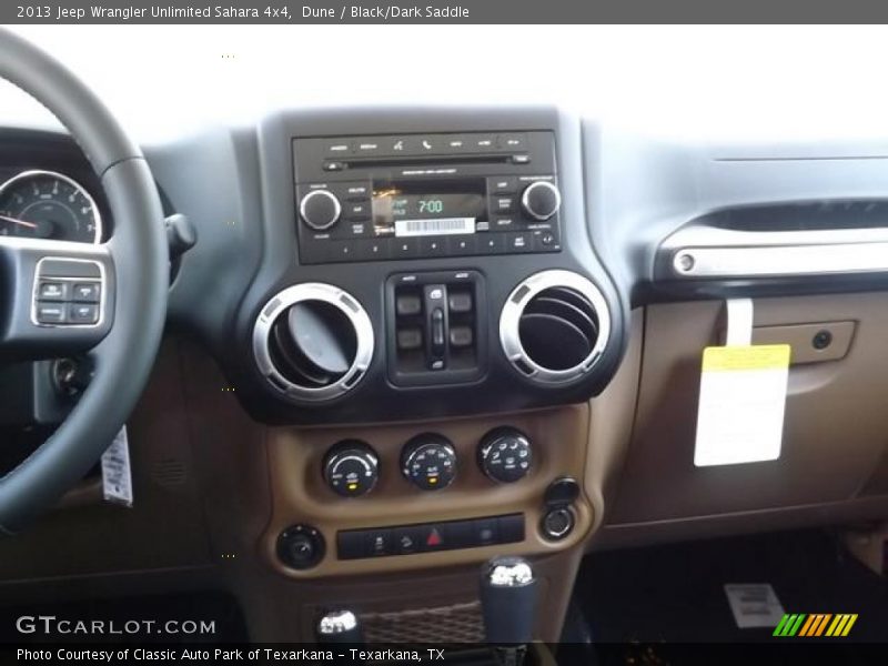 Dune / Black/Dark Saddle 2013 Jeep Wrangler Unlimited Sahara 4x4