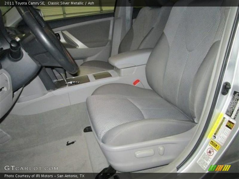 Classic Silver Metallic / Ash 2011 Toyota Camry SE