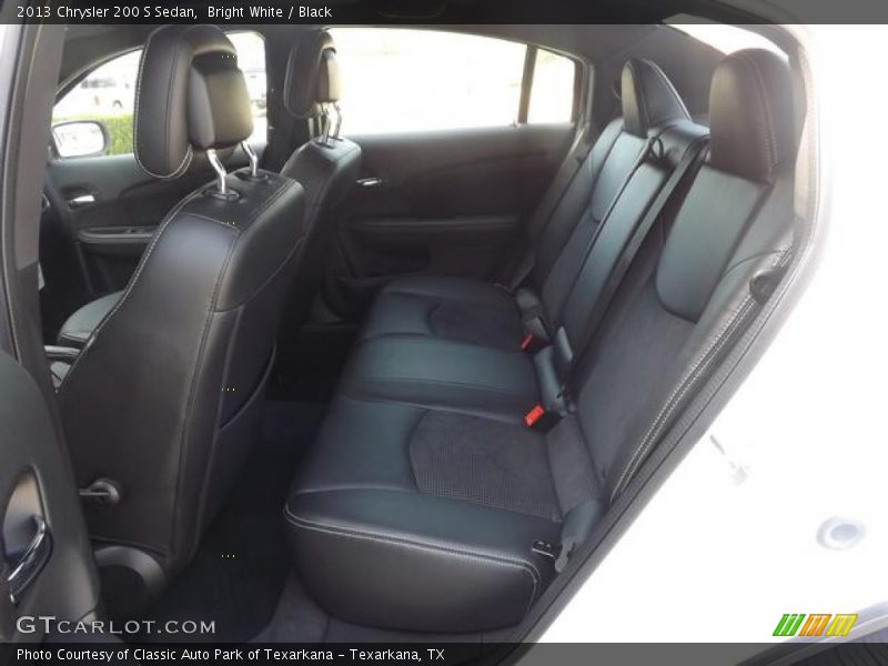 Bright White / Black 2013 Chrysler 200 S Sedan