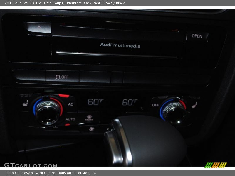 Phantom Black Pearl Effect / Black 2013 Audi A5 2.0T quattro Coupe