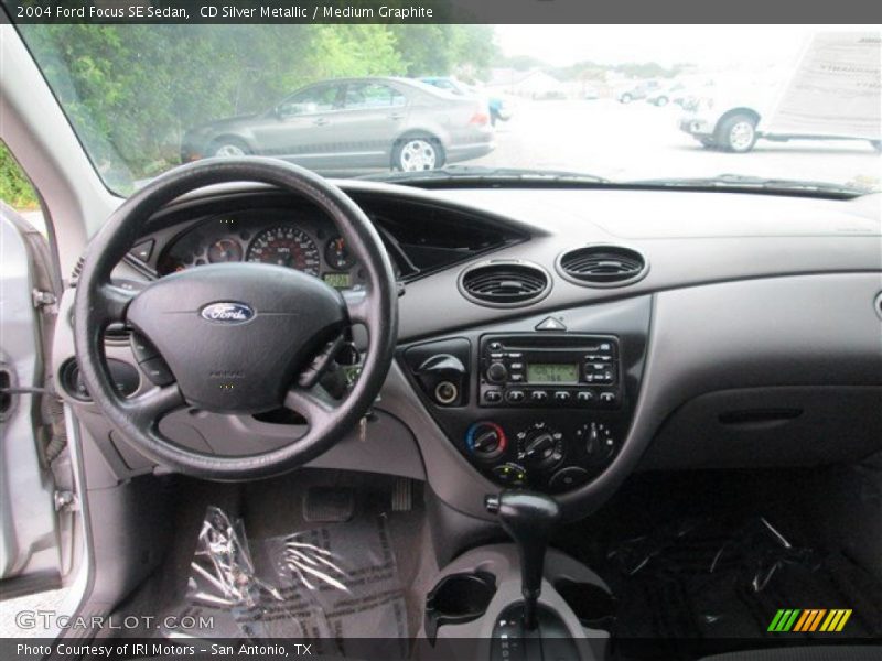 CD Silver Metallic / Medium Graphite 2004 Ford Focus SE Sedan