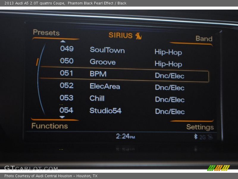 Phantom Black Pearl Effect / Black 2013 Audi A5 2.0T quattro Coupe