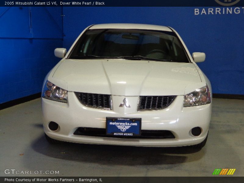 Dover White Pearl / Black 2005 Mitsubishi Galant LS V6