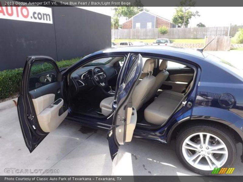 True Blue Pearl / Black/Light Frost Beige 2013 Dodge Avenger SXT V6
