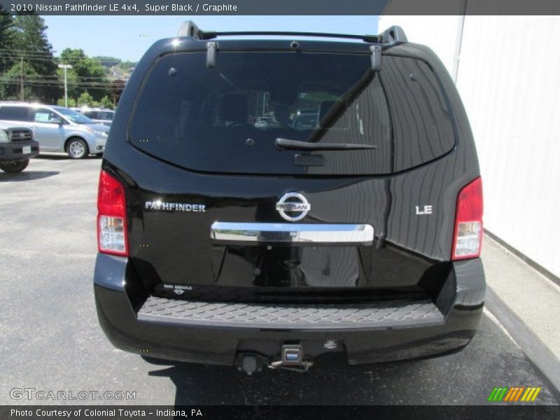 Super Black / Graphite 2010 Nissan Pathfinder LE 4x4