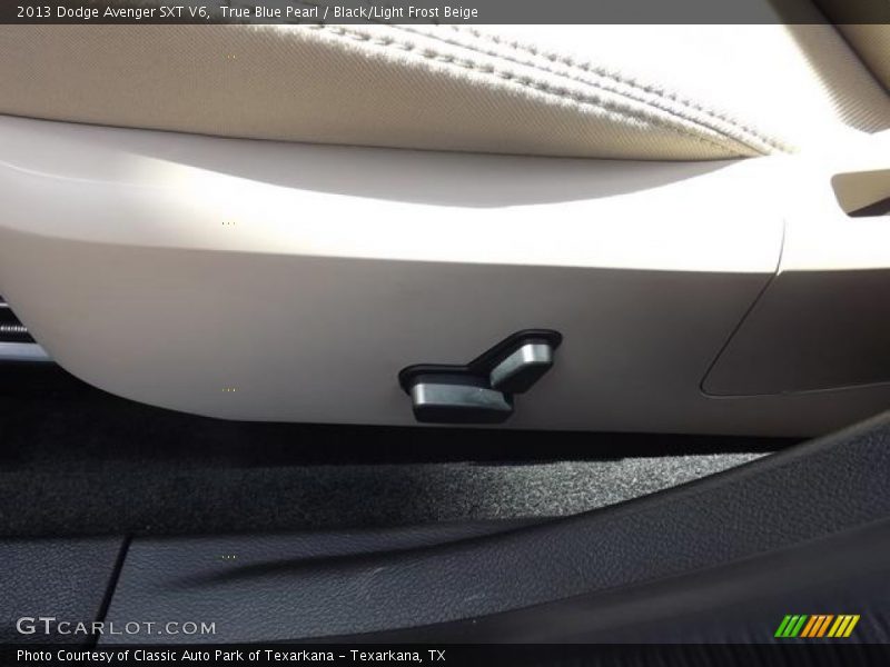 True Blue Pearl / Black/Light Frost Beige 2013 Dodge Avenger SXT V6