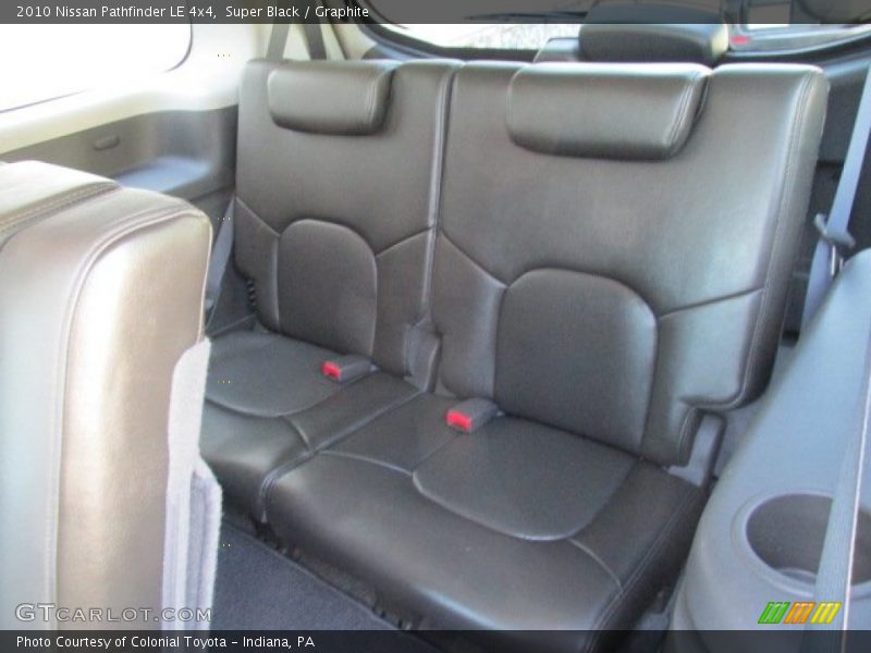 Super Black / Graphite 2010 Nissan Pathfinder LE 4x4