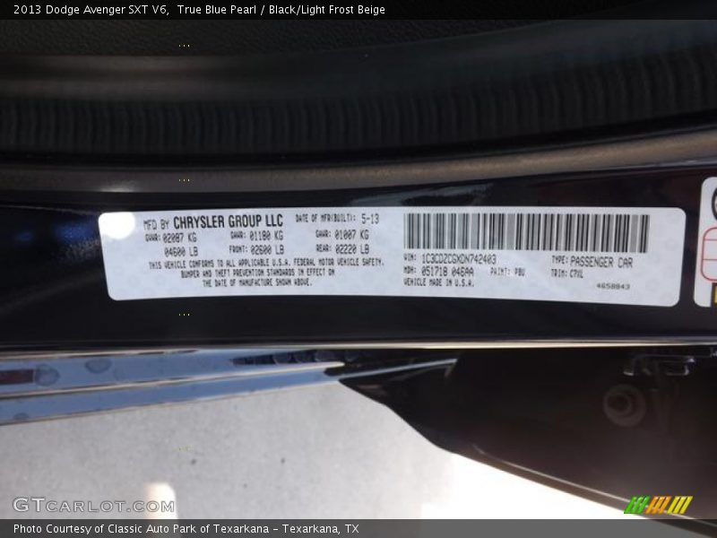 True Blue Pearl / Black/Light Frost Beige 2013 Dodge Avenger SXT V6