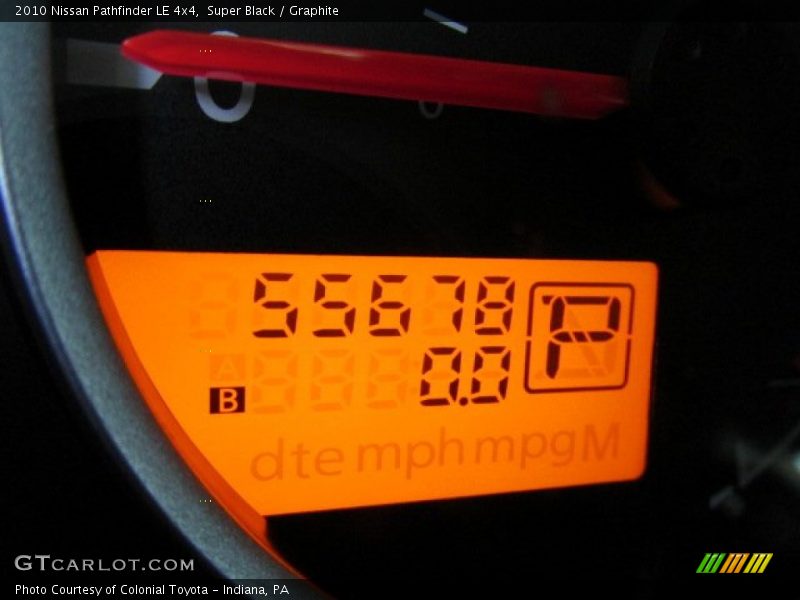 Super Black / Graphite 2010 Nissan Pathfinder LE 4x4