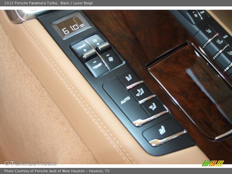 Controls of 2013 Panamera Turbo