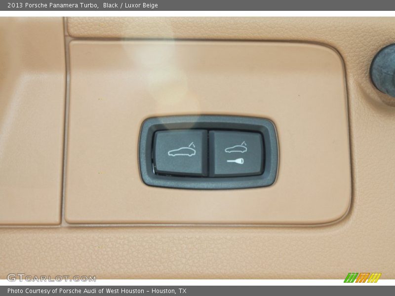 Black / Luxor Beige 2013 Porsche Panamera Turbo