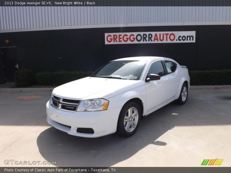 New Bright White / Black 2013 Dodge Avenger SE V6