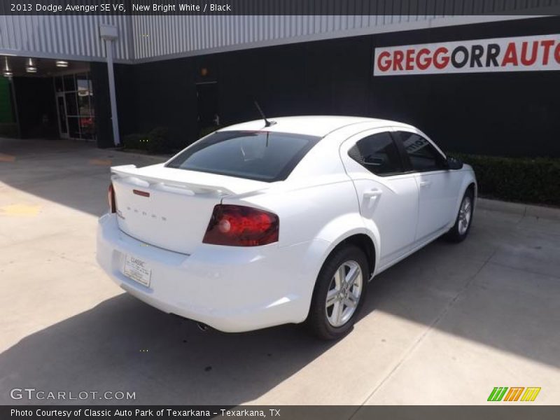New Bright White / Black 2013 Dodge Avenger SE V6