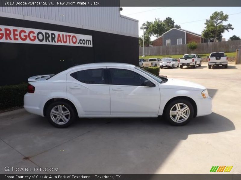 New Bright White / Black 2013 Dodge Avenger SE V6
