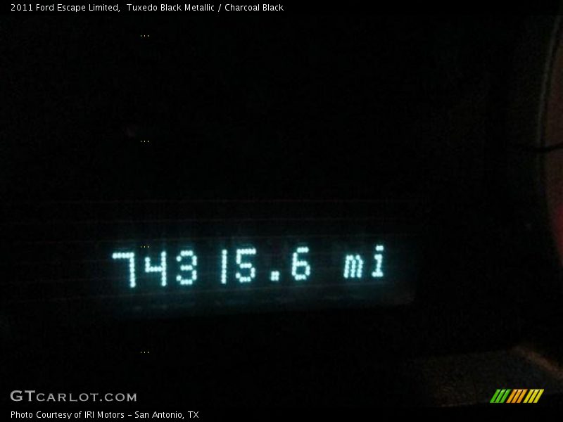 Tuxedo Black Metallic / Charcoal Black 2011 Ford Escape Limited