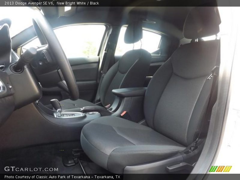 New Bright White / Black 2013 Dodge Avenger SE V6