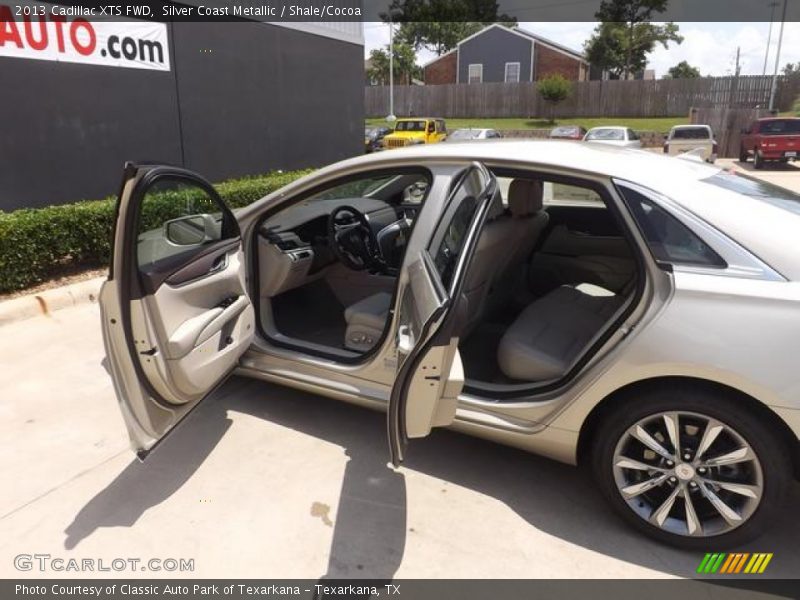 Silver Coast Metallic / Shale/Cocoa 2013 Cadillac XTS FWD