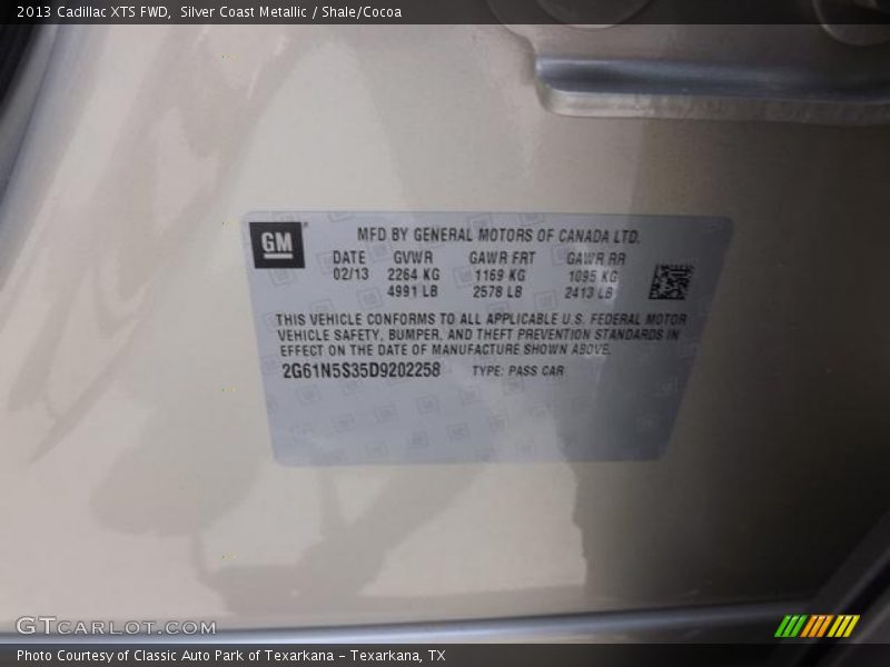 Silver Coast Metallic / Shale/Cocoa 2013 Cadillac XTS FWD