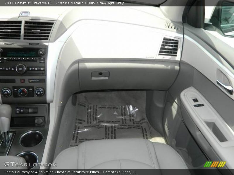 Silver Ice Metallic / Dark Gray/Light Gray 2011 Chevrolet Traverse LS