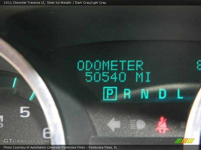 Silver Ice Metallic / Dark Gray/Light Gray 2011 Chevrolet Traverse LS