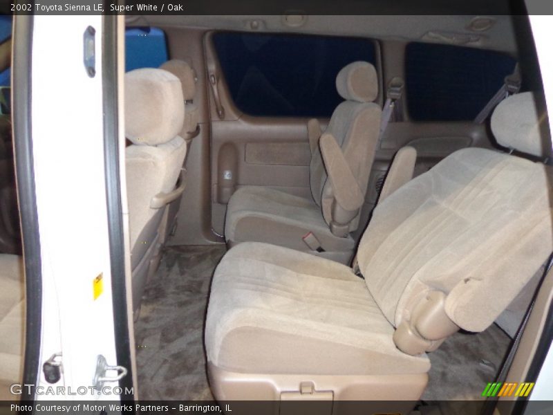Super White / Oak 2002 Toyota Sienna LE