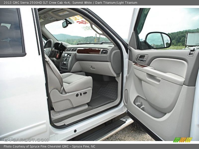 Summit White / Dark Titanium/Light Titanium 2013 GMC Sierra 2500HD SLT Crew Cab 4x4