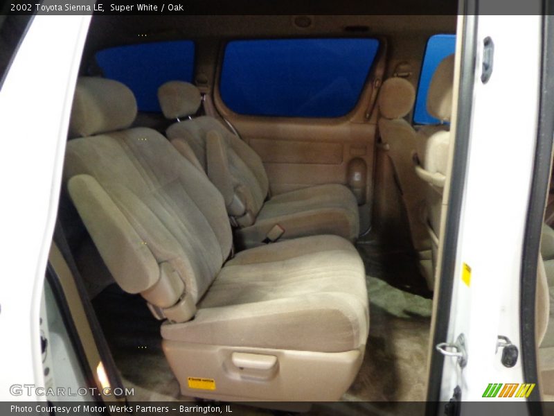 Super White / Oak 2002 Toyota Sienna LE