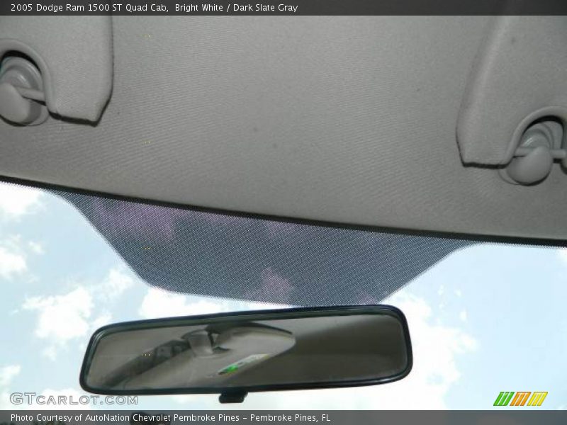Bright White / Dark Slate Gray 2005 Dodge Ram 1500 ST Quad Cab