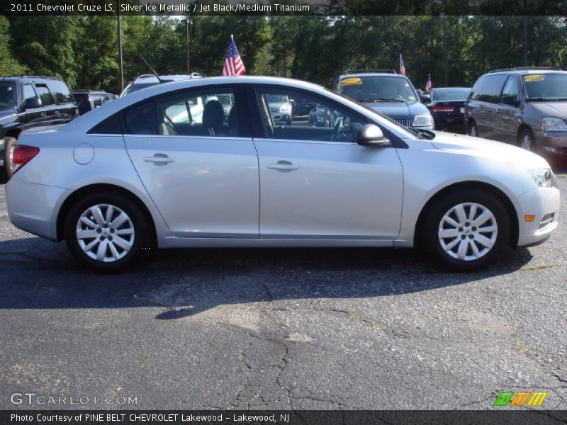 Silver Ice Metallic / Jet Black/Medium Titanium 2011 Chevrolet Cruze LS