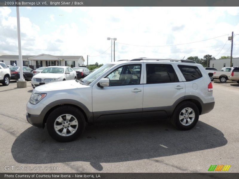 Bright Silver / Black 2009 Kia Borrego LX V6
