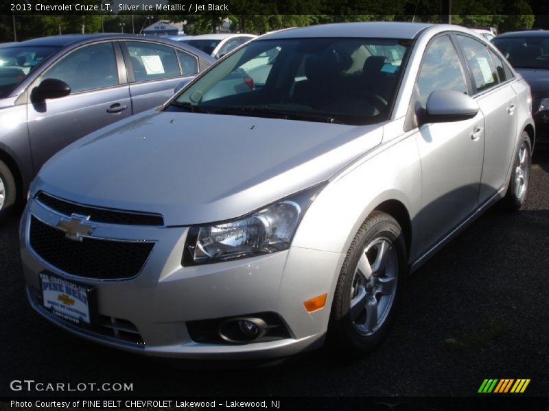 Silver Ice Metallic / Jet Black 2013 Chevrolet Cruze LT