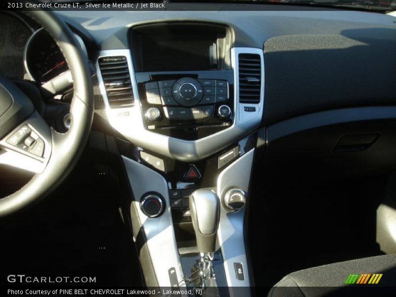 Silver Ice Metallic / Jet Black 2013 Chevrolet Cruze LT